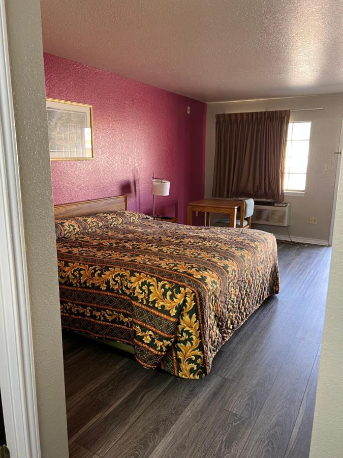 Country Inn Motel San Antonio Buitenkant foto